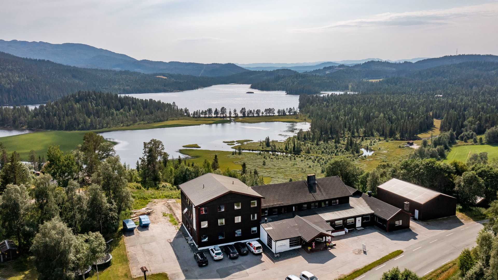 Featured image for “Feire 17. mai på Austbø Hotell”